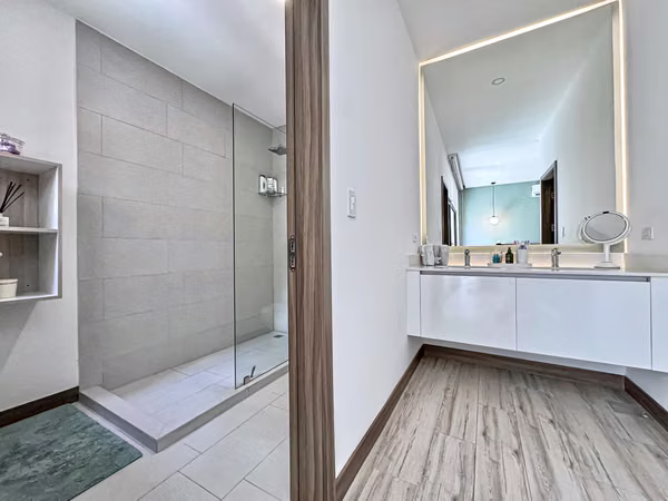 Casa Bosque Vistas Escazu home in Gated Community-Pool-Gym