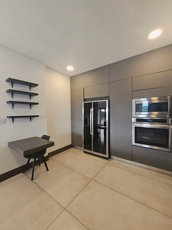 Flats 21, Lomas del Valle - 2DOR/2.5BA - 205 M2 *** SIN MUEBLES ***