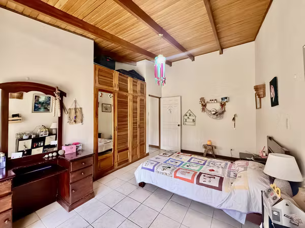 Cartago, Casa una Planta | Uso Mixto | Amplio Parqueo Gran Visibilidad Comercial