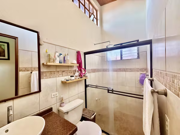Cartago, Casa una Planta | Uso Mixto | Amplio Parqueo Gran Visibilidad Comercial