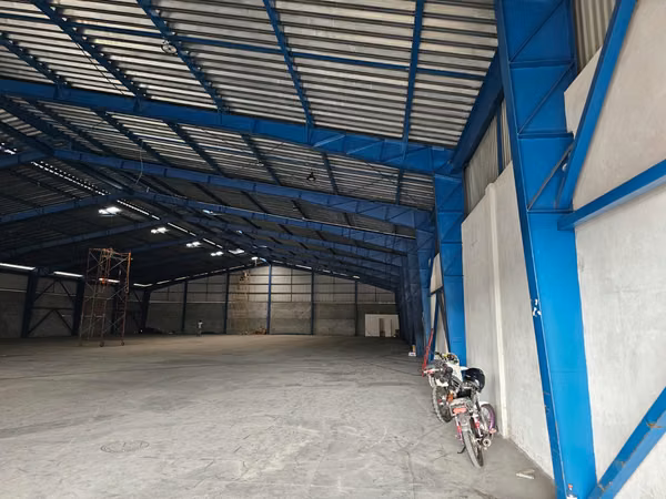 Bodega Industrial 2000 metros