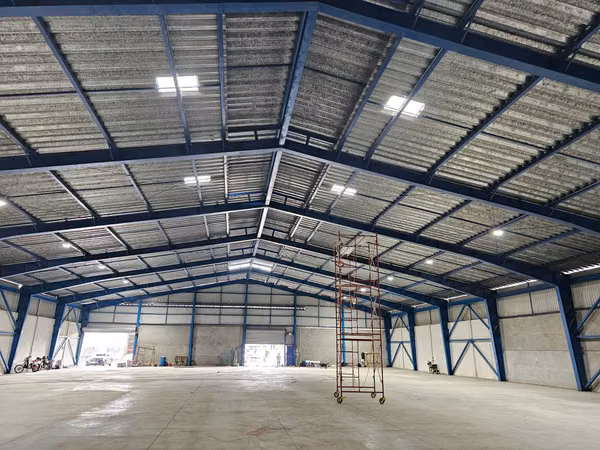 Bodega Industrial 2000 metros