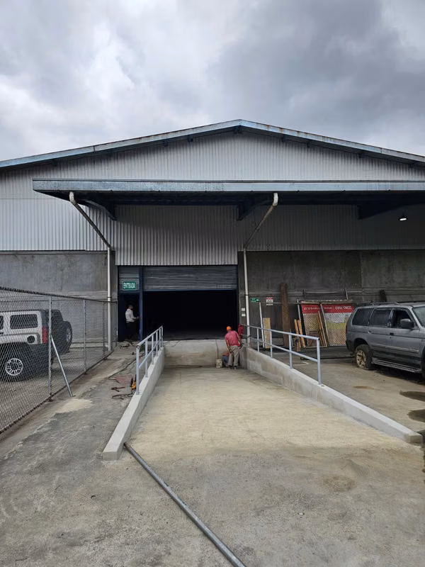 Bodega Industrial 2000 metros