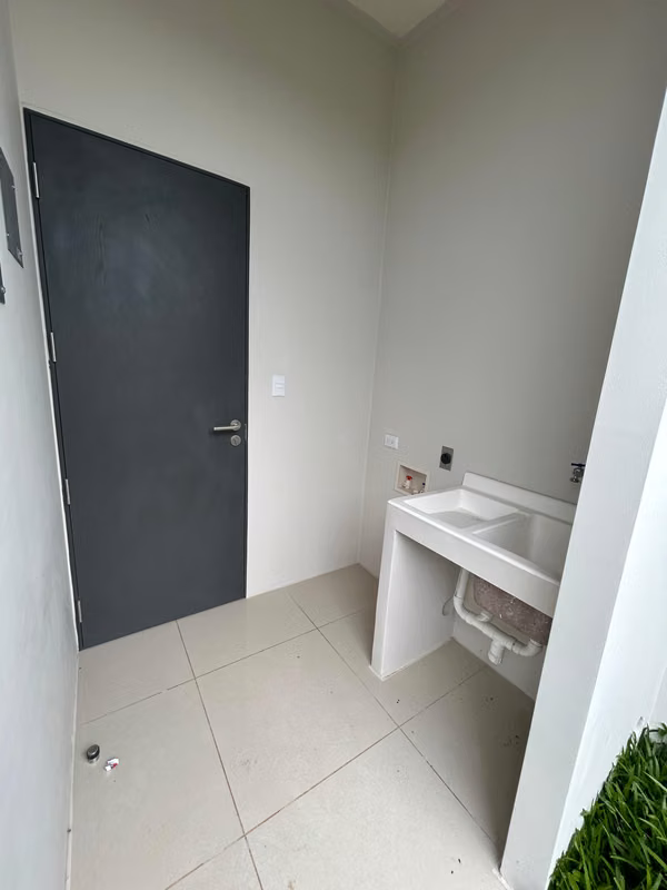 Alquiler casa en Lindora T-101