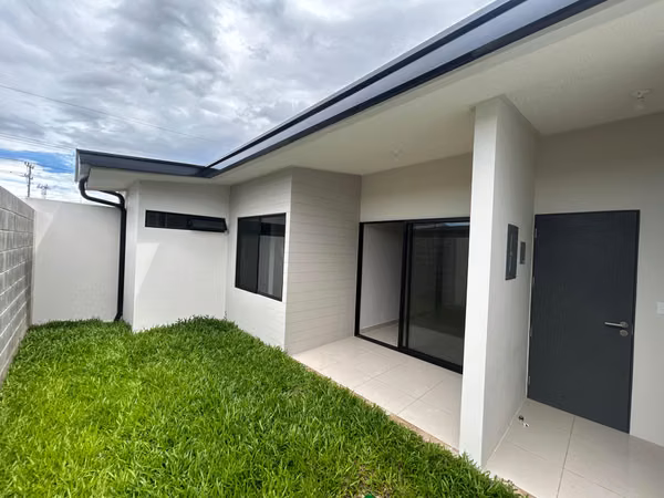 Alquiler casa en Lindora T-101