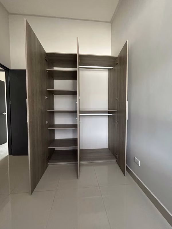 Alquiler casa en Lindora T-101