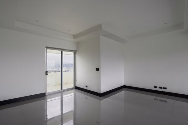 Venta de Pent-House en Mata Redonda, San José, Condominio Sabana Real