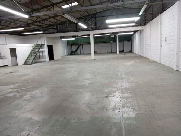 ALQUILER DE BODEGA EN PAVAS