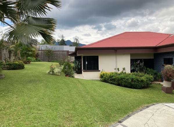 CA-714; House in Pinares, Curridabat