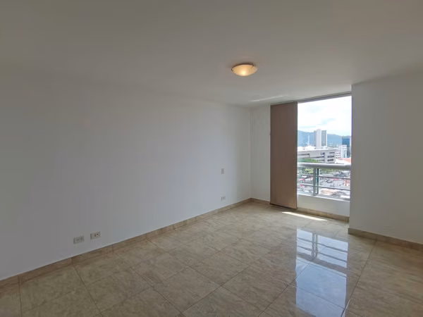Barrio Don Bosco, hermoso-fino-amplio 115 m2, 3 hab, 2 baños, sala-TV, bodega, amenidades.