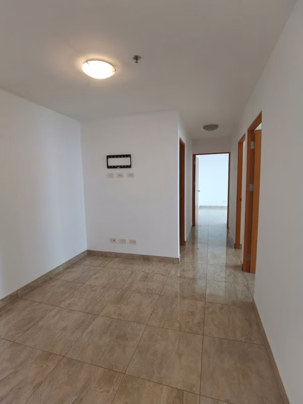 Barrio Don Bosco, hermoso-fino-amplio 115 m2, 3 hab, 2 baños, sala-TV, bodega, amenidades.