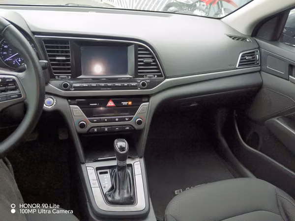 Hyundai elantra limited
