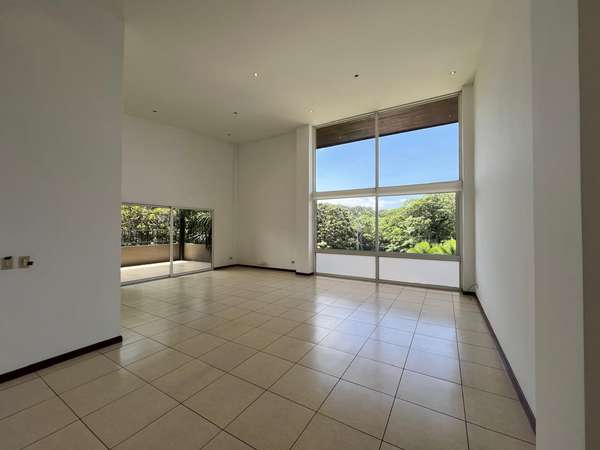 Distinguished apartment for sale, spacious and fresh in Santa Ana