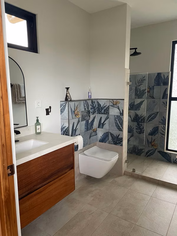 Venta de Casa en Condominio en Heredia Santa Bárbara | Amplios Espacios OPORTUNIDAD POR VIAJE