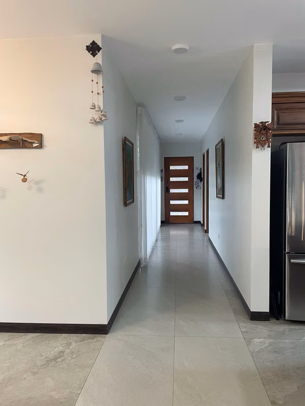 Venta de Casa en Condominio en Heredia Santa Bárbara | Amplios Espacios OPORTUNIDAD POR VIAJE
