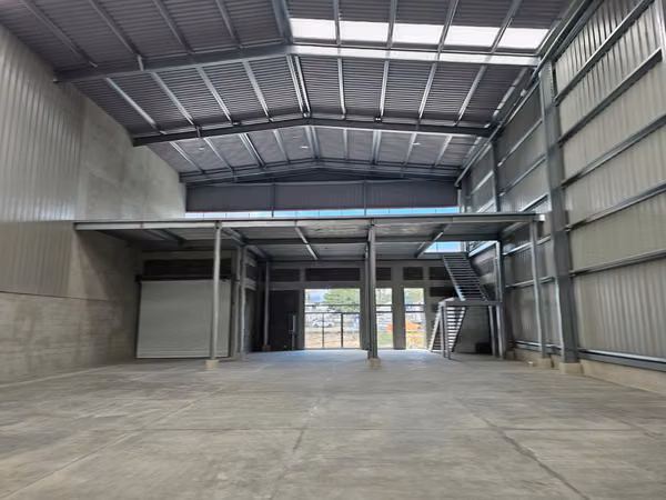 bodega de 700 metros