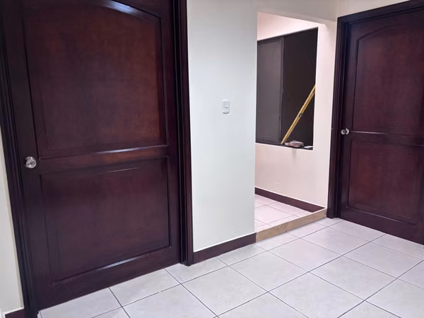 It is sold house in San Rafael Abajo, Desamparados.