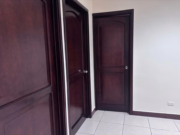 It is sold house in San Rafael Abajo, Desamparados.