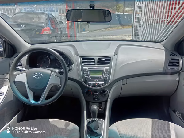 Hyundai accent