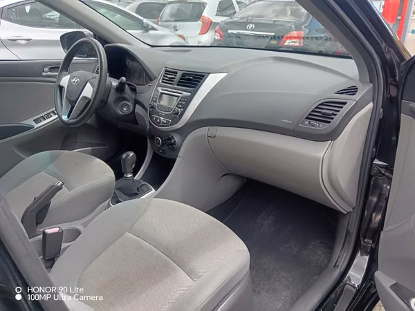 Hyundai accent