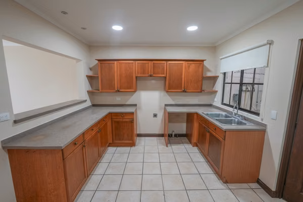 RENTAL HOUSE IN CONDOMINIUM PROVENZA, BELLO HORIZONTE, ESCAZÚ*