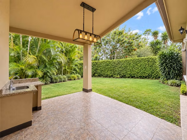 Luxury house for sale. El Gregal, Curridabat