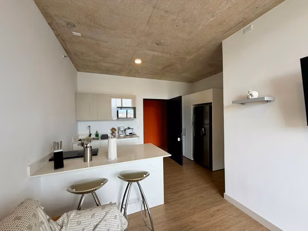 FULLY FURNISHED 1 BEDROOM APARTMENT - SECRT ESCALANTE