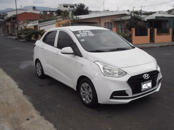 Hyundai Grand i10 Sedan Automatico 2018