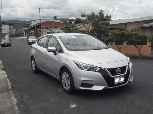Nissan Versa 2022 Automatico Sedan