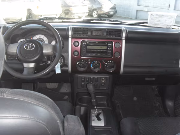 Toyota FJ Cruiser 4x2 Automatico