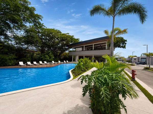 Casa en Alquiler en Lindora Village, Santa Ana