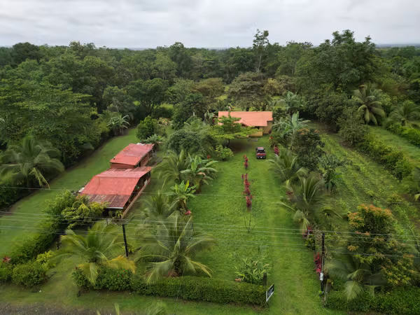 House for sale on a 1000 meter plot in Chachagua
