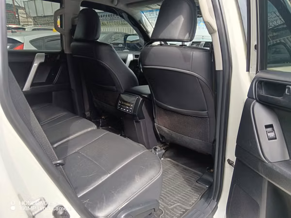 Toyota land cruiser prado