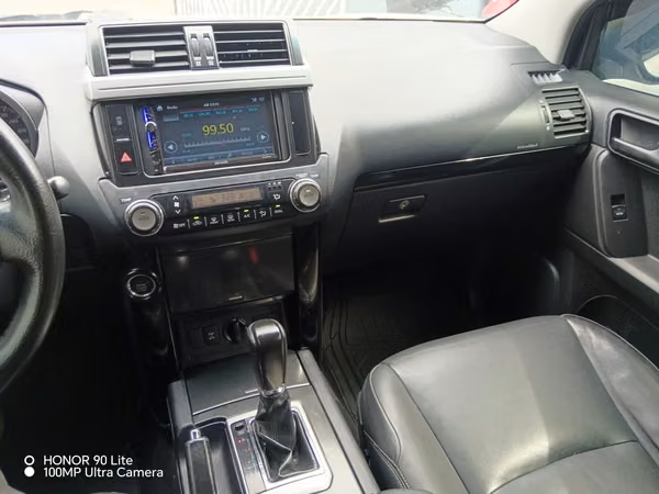 Toyota land cruiser prado