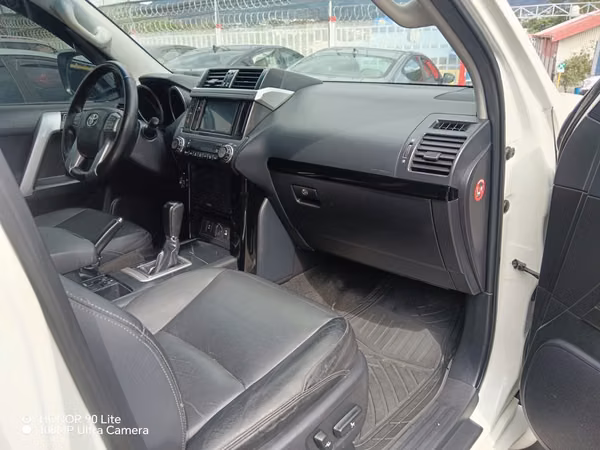 Toyota land cruiser prado