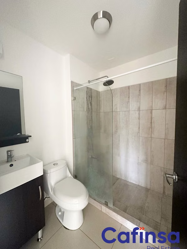 Apartamento de 3 habitaciones , Alquiler, Concasa