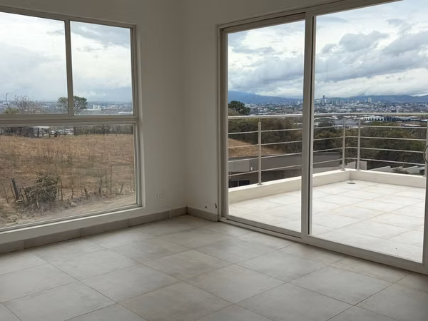 SE VENDE LOTE EN CONDIMION LOMAS 2370 GUACHIPELIN – ESCAZÚ FV