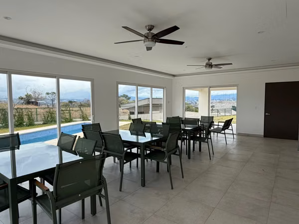 SE VENDE LOTE EN CONDIMION LOMAS 2370 GUACHIPELIN – ESCAZÚ FV
