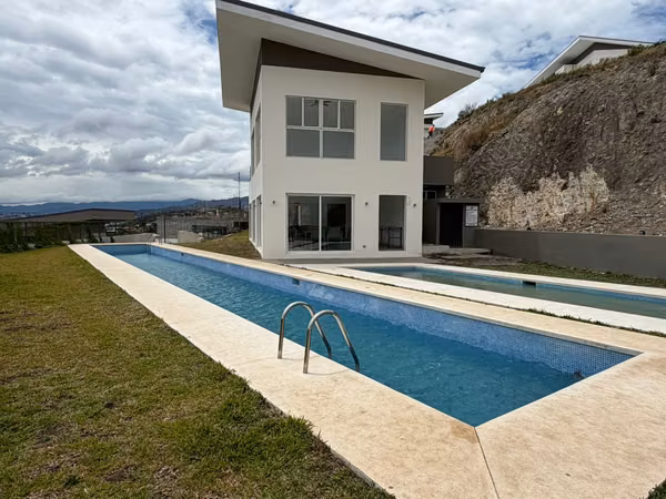 SE VENDE LOTE EN CONDIMION LOMAS 2370 GUACHIPELIN – ESCAZÚ FV