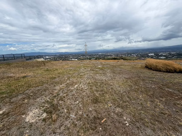 SE VENDE LOTE EN CONDIMION LOMAS 2370 GUACHIPELIN – ESCAZÚ FV