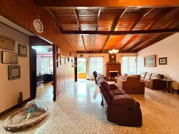 GANGA VENTA DE CASA EN ROHRMOSER 3 HABITACIONES