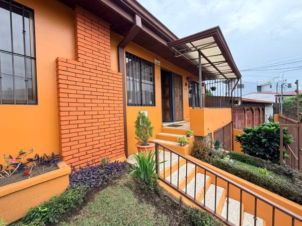 GANGA VENTA DE CASA EN ROHRMOSER 3 HABITACIONES