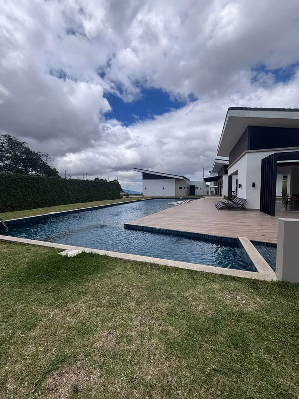 Venta Lote Condominio Hacienda Peraz