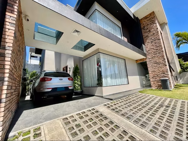 Unique Opportunity in Grecia. Two Independent Homes on One Property.