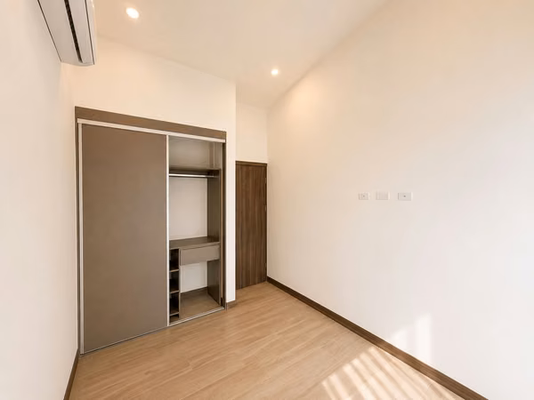ALQUILER DE CASA NUEVA EN SANTA ANA URBANO