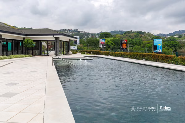 21423 - Casa moderna 4 hab, oficina, terraza y piscina en Vista Real