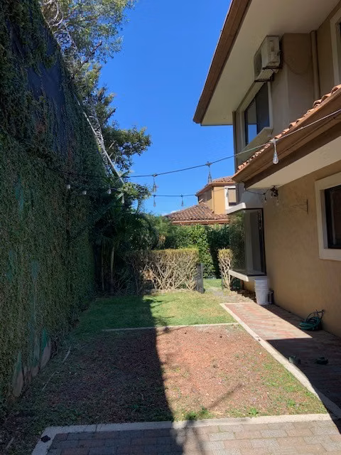 Casa en venta en Guachipelin Norte, increíbles áreas comunes !!!