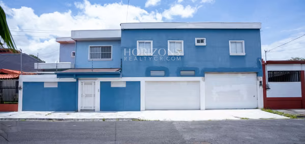 Casa con Uso de Suelo Mixto en San Jose Naciones Unidas 6 Habitaciones NOJ1256