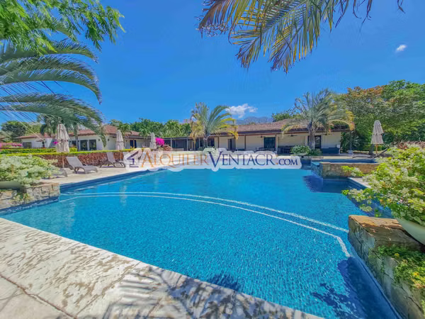 LA HACIENDA DEL BOSQUE SANTA ANA RIO ORO! FLAT LOT OF 843 M2