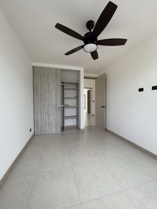ALQUILER DE HERMOSA CASA PARA ESTRENAR EN LINDORA